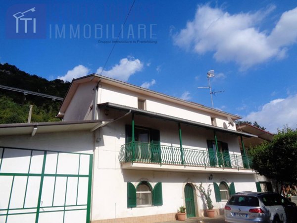 casa indipendente in vendita a Sant'Elia Fiumerapido in zona Olivella