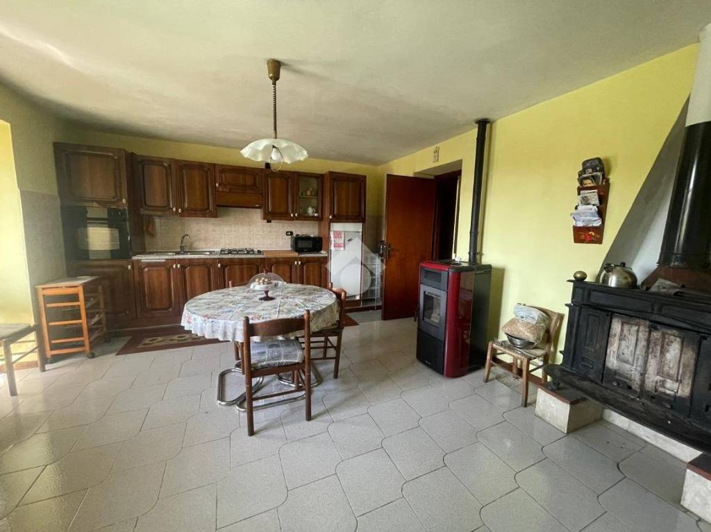 casa indipendente in vendita a Sant'Elia Fiumerapido
