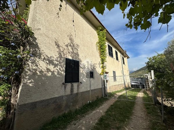 appartamento in vendita a Sant'Elia Fiumerapido in zona Portella