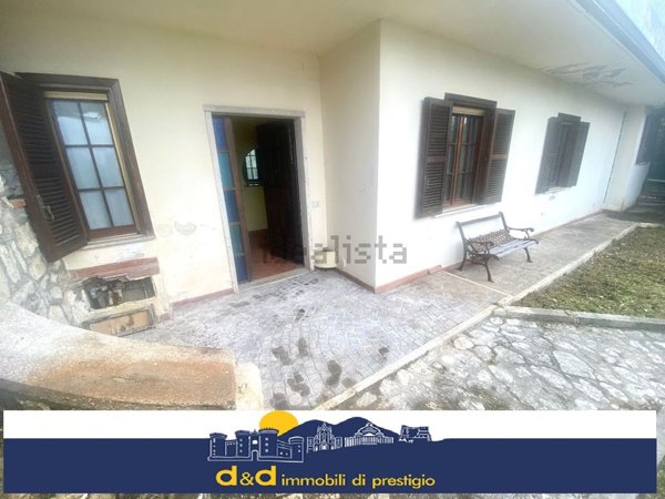 casa indipendente in vendita a Sant'Elia Fiumerapido