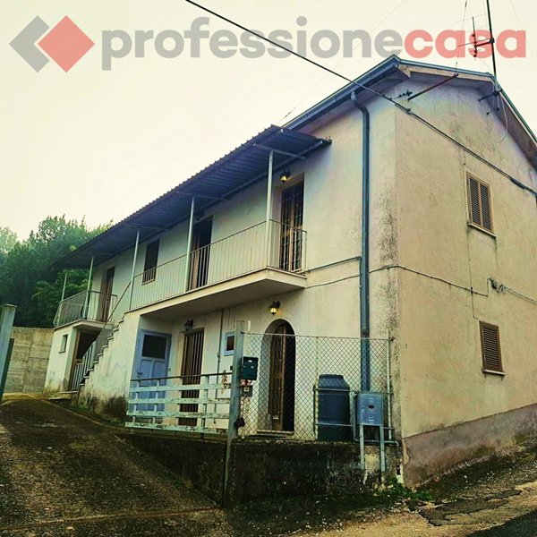 casa indipendente in vendita a Sant'Elia Fiumerapido