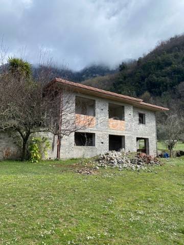 casa indipendente in vendita a Sant'Elia Fiumerapido