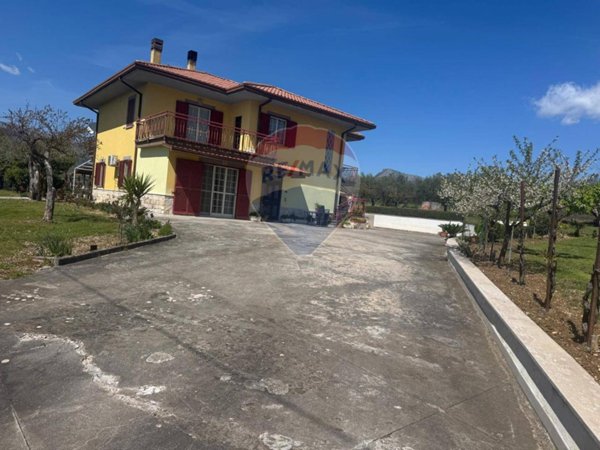 casa indipendente in vendita a Sant'Elia Fiumerapido