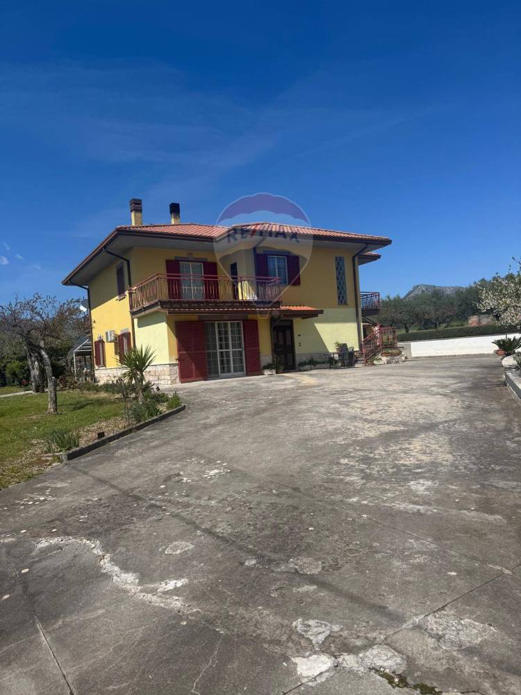 casa indipendente in vendita a Sant'Elia Fiumerapido