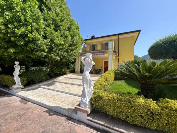 casa indipendente in vendita a Sant'Elia Fiumerapido