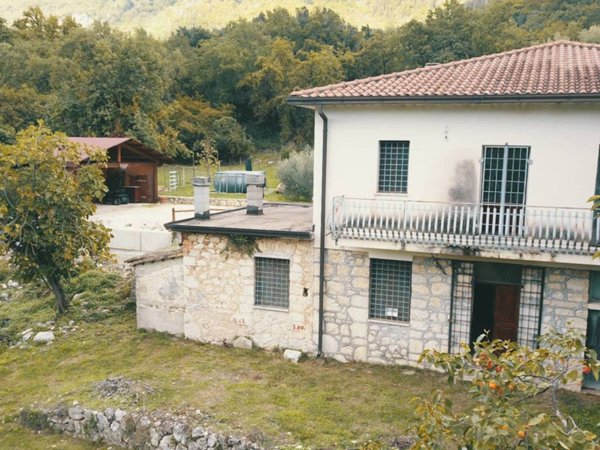 casa indipendente in vendita a Sant'Elia Fiumerapido