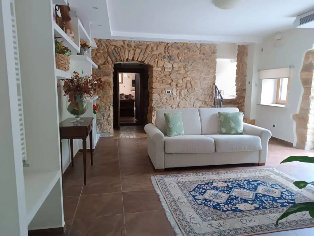 casa indipendente in vendita a Sant'Elia Fiumerapido