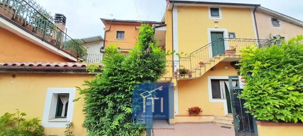 casa indipendente in vendita a Sant'Elia Fiumerapido