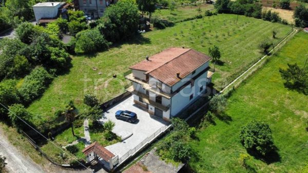 casa indipendente in vendita a Sant'Elia Fiumerapido