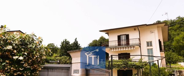 casa indipendente in vendita a Sant'Elia Fiumerapido in zona Valleluce