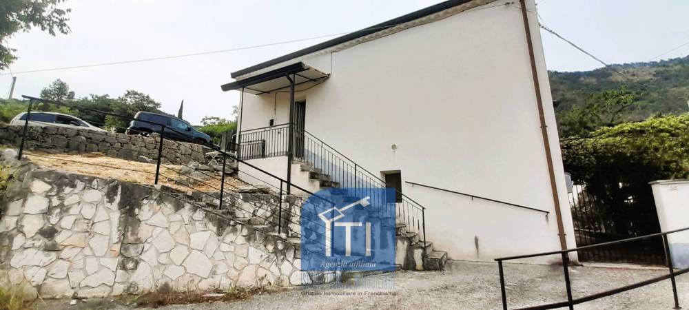 appartamento in vendita a Sant'Elia Fiumerapido in zona Valleluce