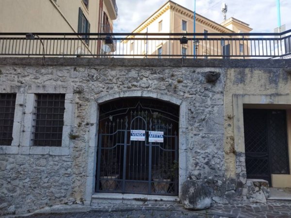 negozio in vendita a Sant'Elia Fiumerapido