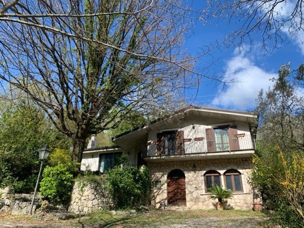 casa indipendente in vendita a Sant'Elia Fiumerapido