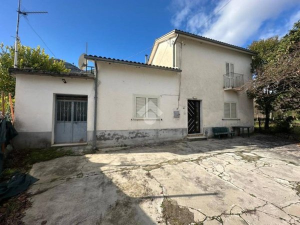 casa indipendente in vendita a Sant'Elia Fiumerapido in zona Olivella