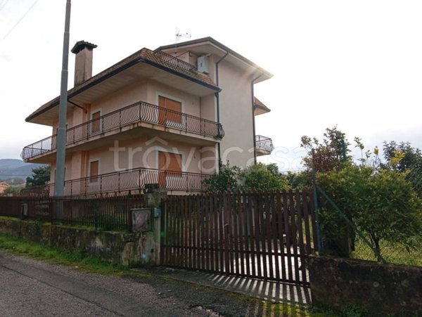 casa indipendente in vendita a Sant'Elia Fiumerapido