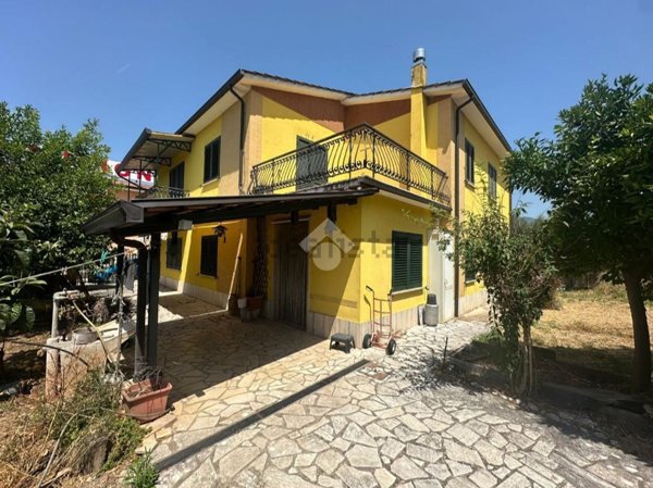 casa indipendente in vendita a Sant'Elia Fiumerapido