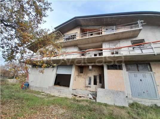 casa indipendente in vendita a Santopadre