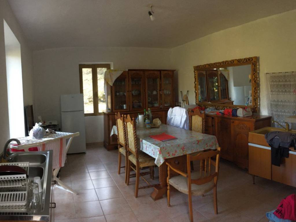 casa indipendente in vendita a Santopadre