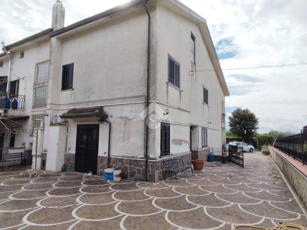 casa indipendente in vendita a San Vittore del Lazio