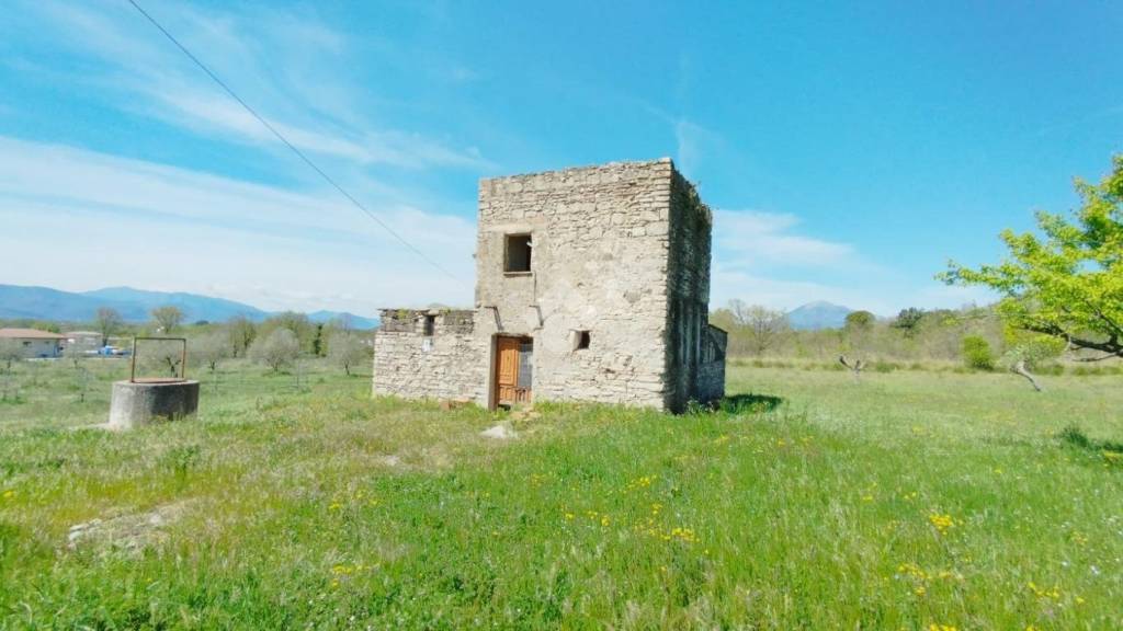 casa indipendente in vendita a San Vittore del Lazio