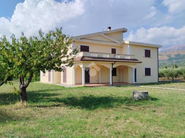 casa indipendente in vendita a San Vittore del Lazio