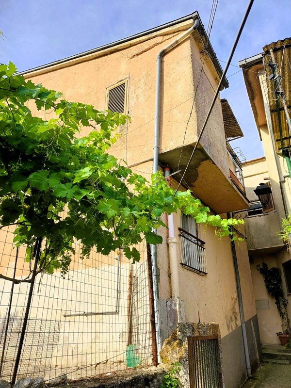 appartamento in vendita a San Vittore del Lazio