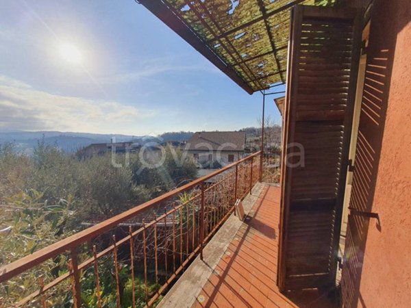 casa indipendente in vendita a Serrone in zona La Forma