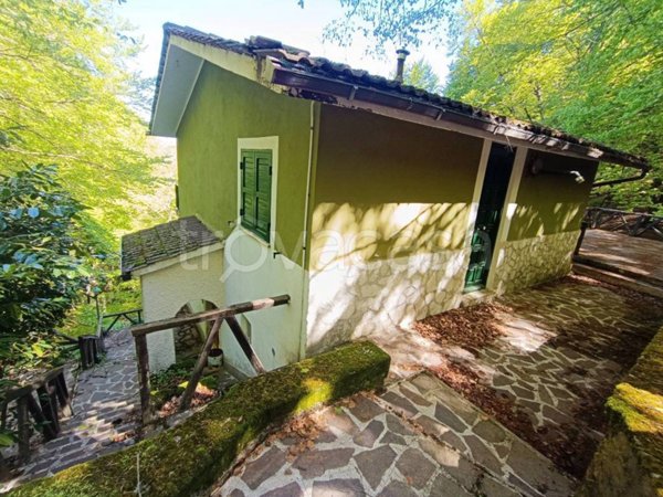casa indipendente in vendita a Serrone