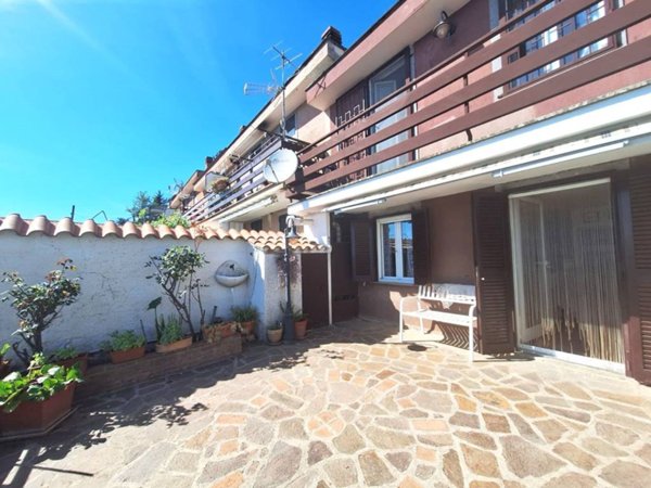 casa indipendente in vendita a Serrone