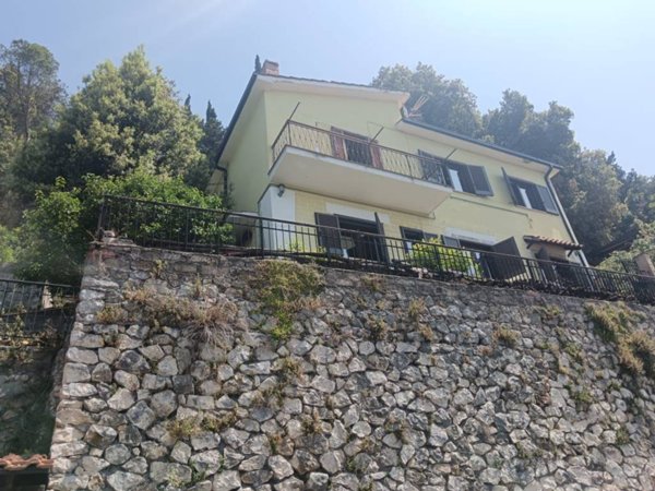 casa indipendente in vendita a Serrone