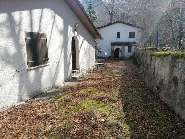 casa indipendente in vendita a Serrone