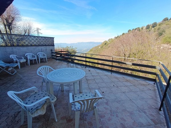 casa indipendente in vendita a Serrone