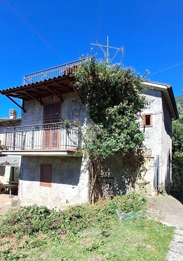 appartamento in vendita a Serrone in zona La Forma