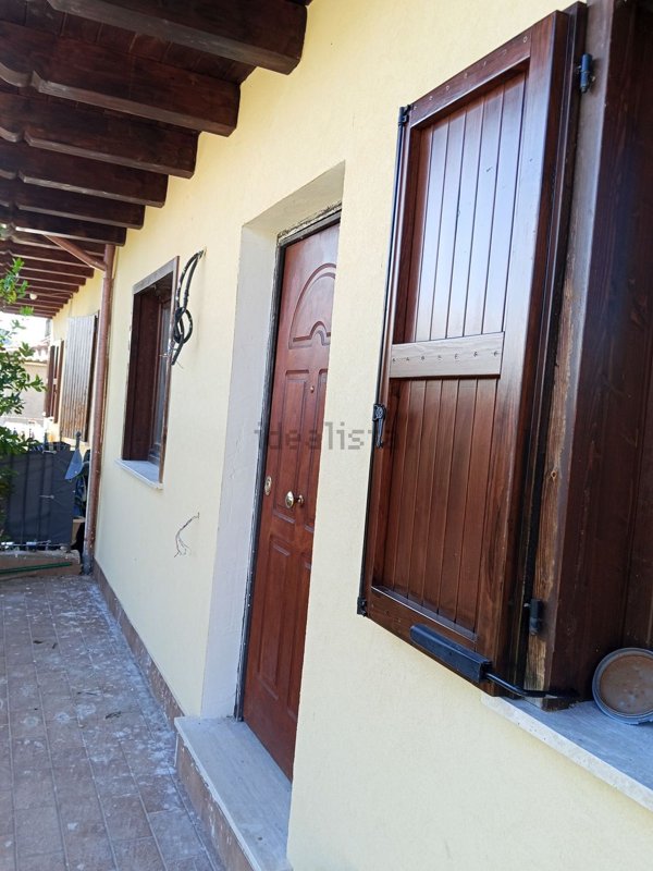 casa indipendente in vendita a Serrone