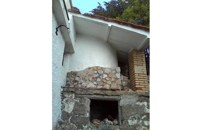 casa indipendente in vendita a Serrone