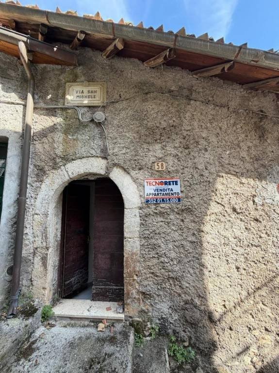 appartamento in vendita a Serrone in zona La Forma
