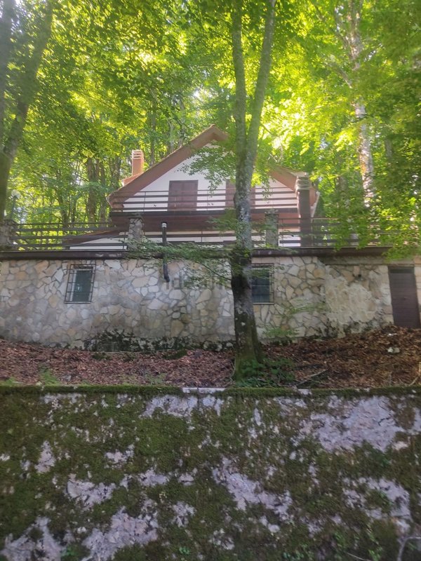 casa indipendente in vendita a Serrone