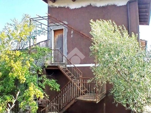 appartamento in vendita a Serrone in zona La Forma