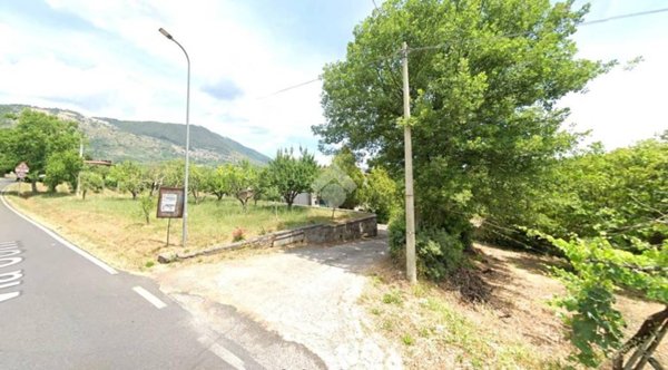 casa indipendente in vendita a Serrone in zona San Quirico