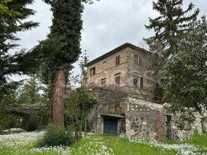 casa indipendente in vendita a Serrone in zona La Forma