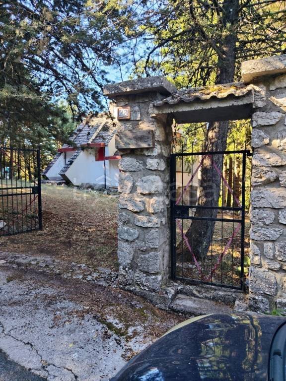 casa indipendente in vendita a Serrone in zona La Forma