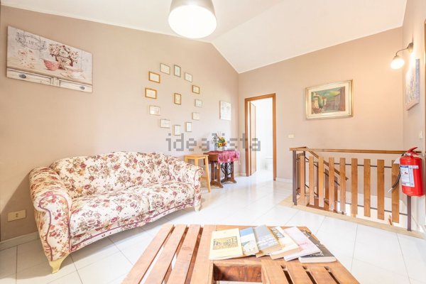 casa indipendente in vendita a Serrone