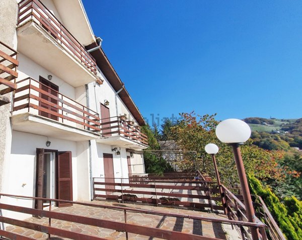 casa indipendente in vendita a Serrone