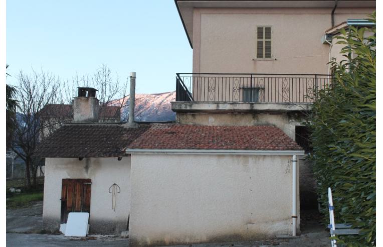 casa indipendente in vendita a Settefrati