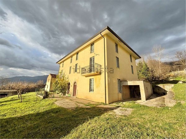 casa semindipendente in vendita a Settefrati