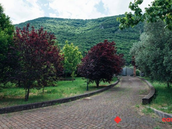 casa indipendente in vendita a Sgurgola