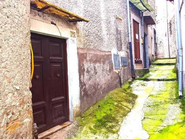 appartamento in vendita a Sgurgola