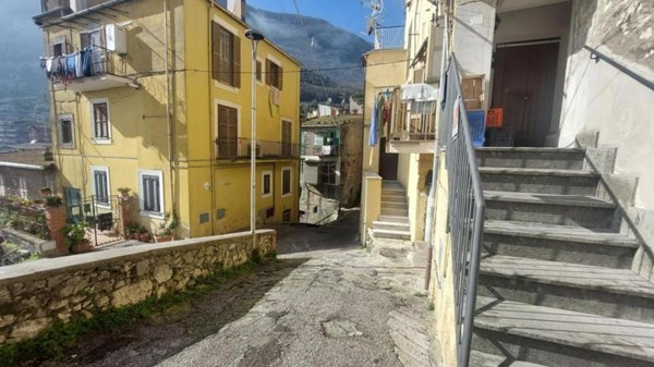 appartamento in vendita a Sgurgola