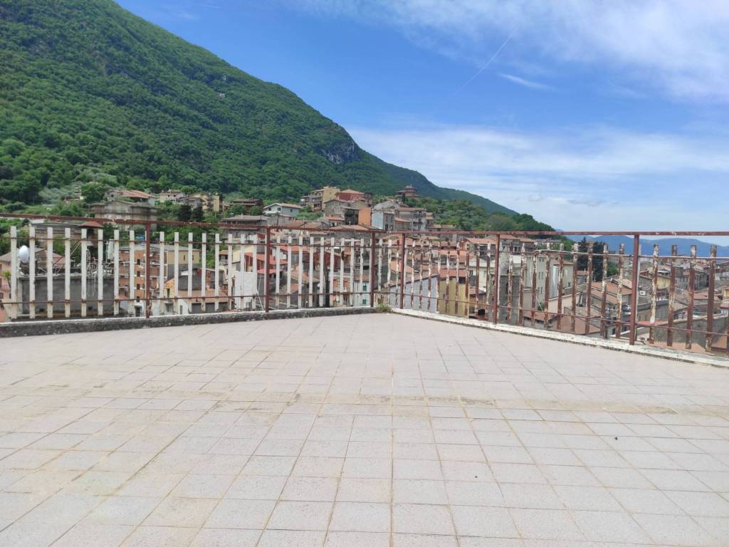 casa indipendente in vendita a Sgurgola