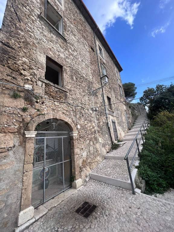 casa indipendente in vendita a Sora